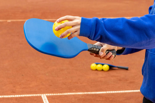Pickleball pour les seniors : pourquoi et comment s’initier ?